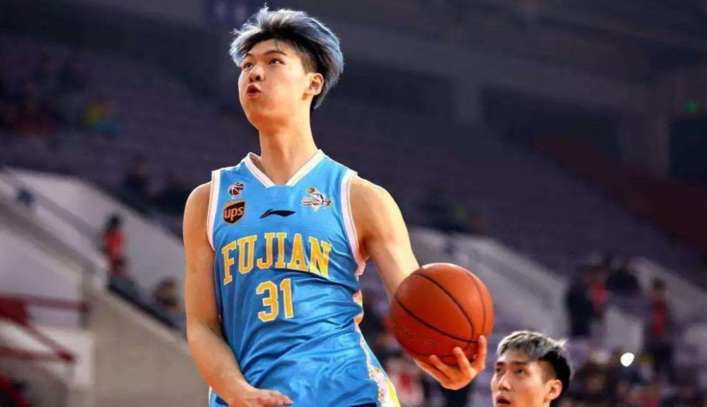 开云体育官网-转折点！斯图加特完成体检，CBA常规赛冲刺阶段攻防权衡，目标明确，训练强度明显提升的简单介绍