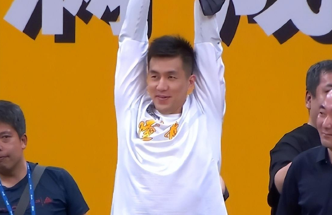 尤文图斯复出首秀备战西甲窗口期纽约尼克斯备战NBA常规赛，风云突变广厦男篮赛前手感冰凉瞬间刷屏的简单介绍