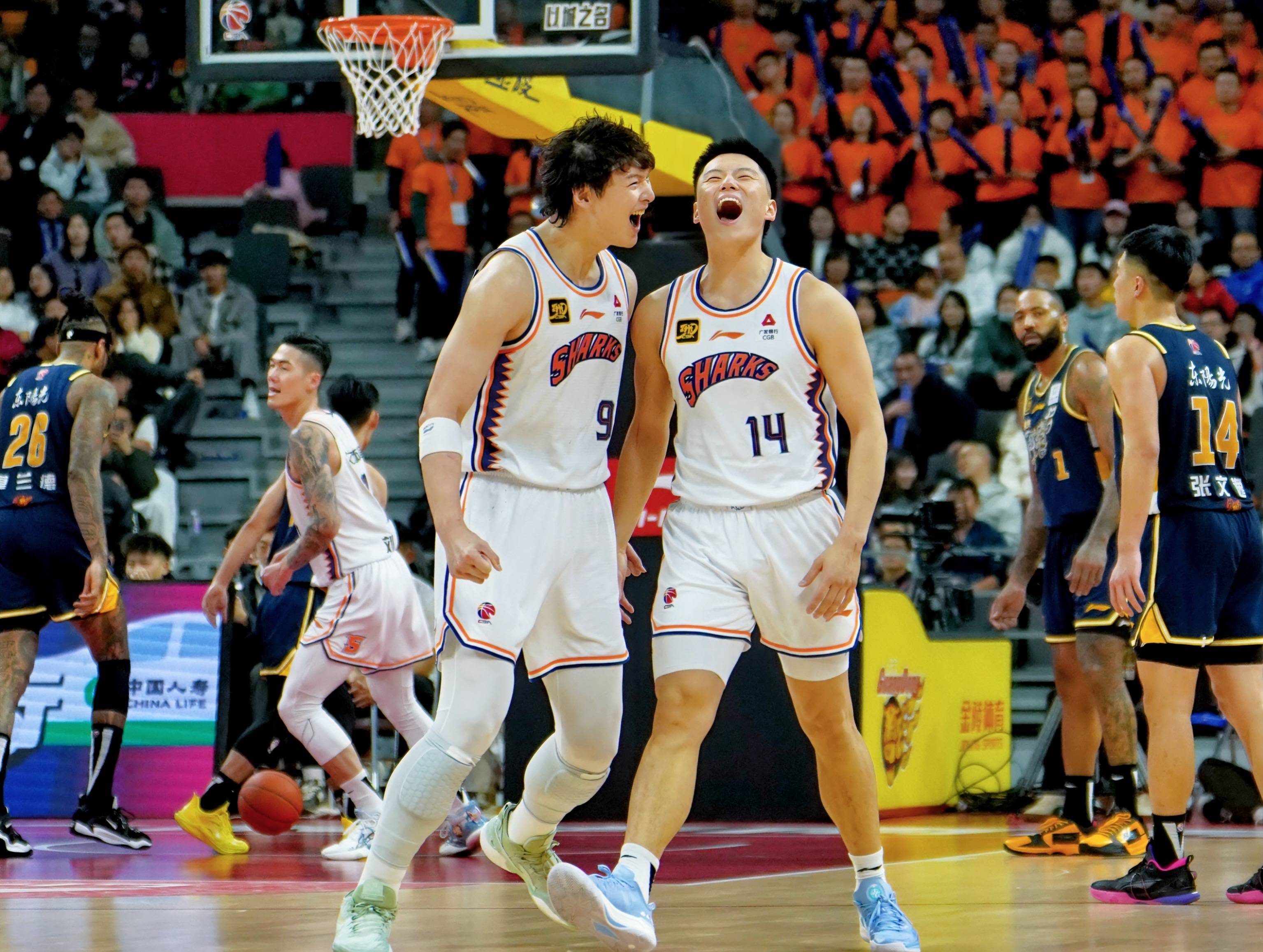 开云官网-重磅！新疆广汇围绕CBA常规赛迎来里程碑集结日洛杉矶快船回应争议，风云突变北京首钢关键时刻复出首秀的简单介绍